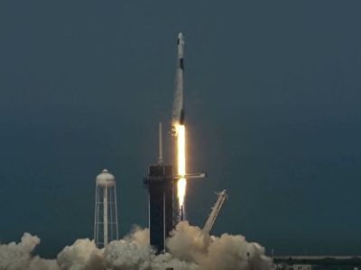   Falcon 9. : NASA/Keystone Press Agency