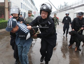 china-prison-10