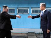 Лідери двох Корей прогулялися і посадили дерево миру