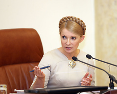 tymoshenko-explaining.jpg